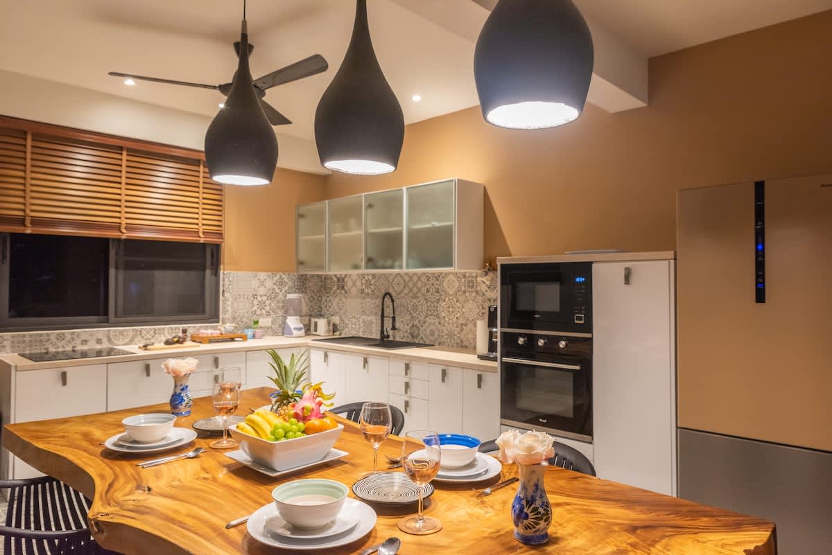 Villa Tahiana,  Amazing sea view, 1 min to the beach