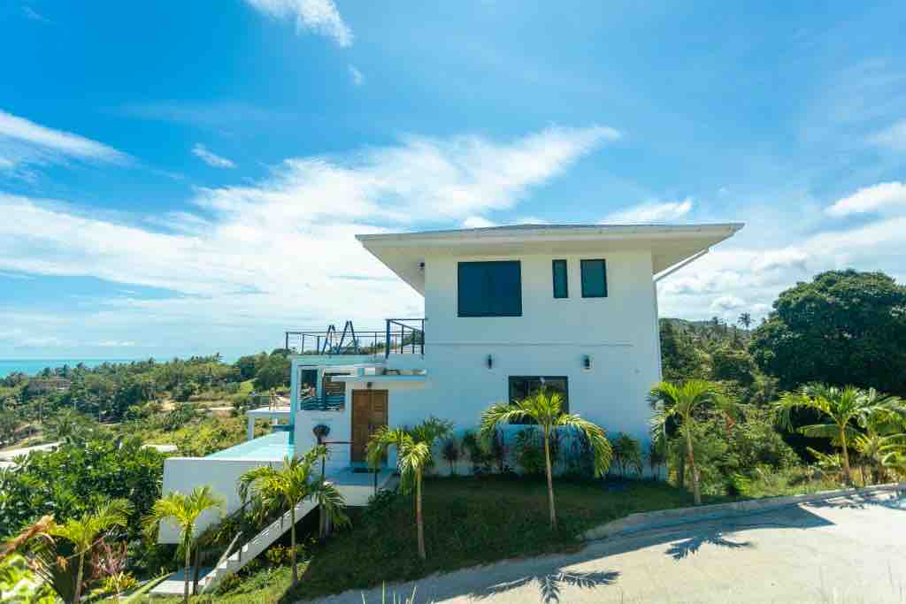 Villa Tahiana,  Amazing sea view, 1 min to the beach
