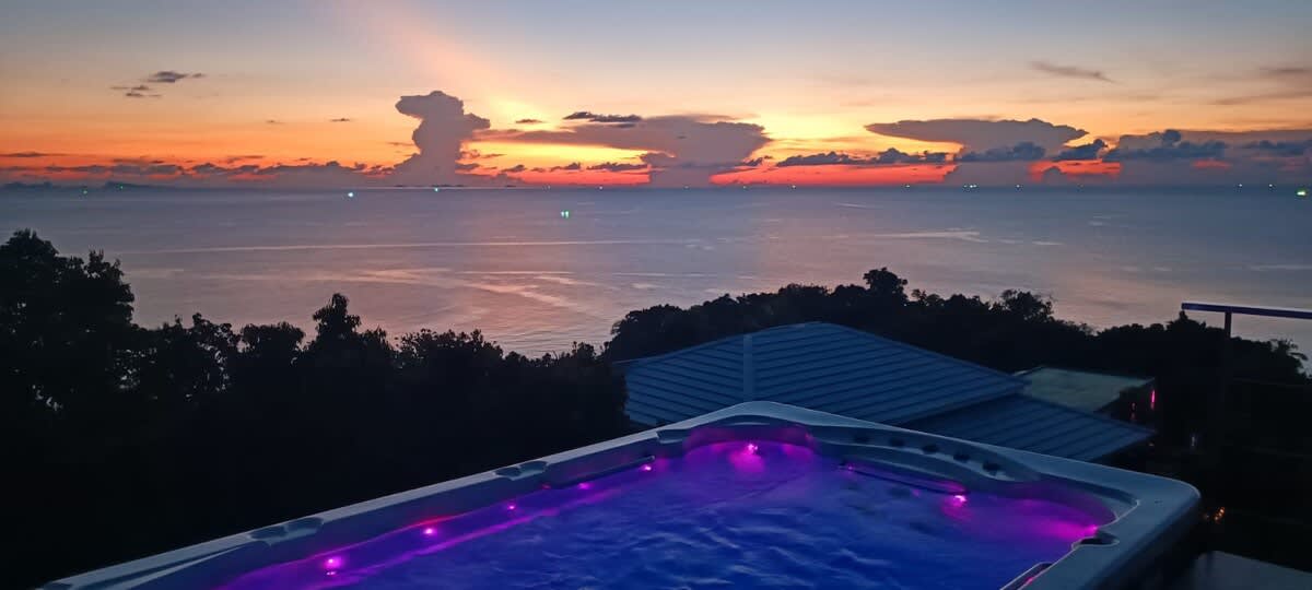 Luxurious Villa Valentin, sea view and sunset