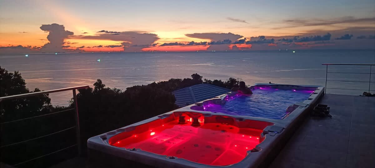 Luxurious Villa Valentin, sea view and sunset