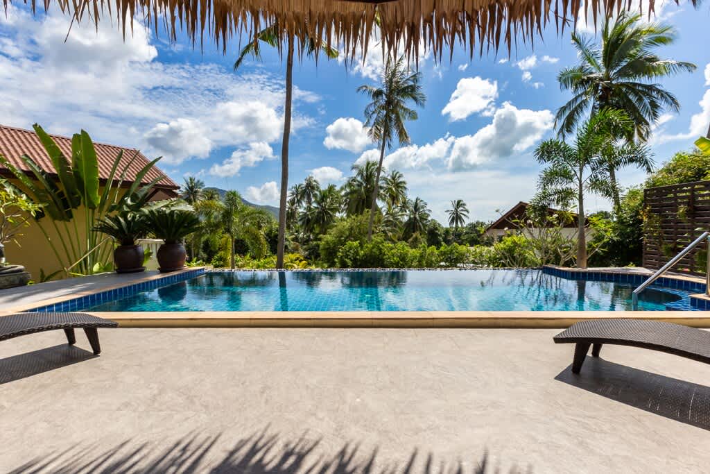 Villa Baan Sam Sao: pool & tropical garden
