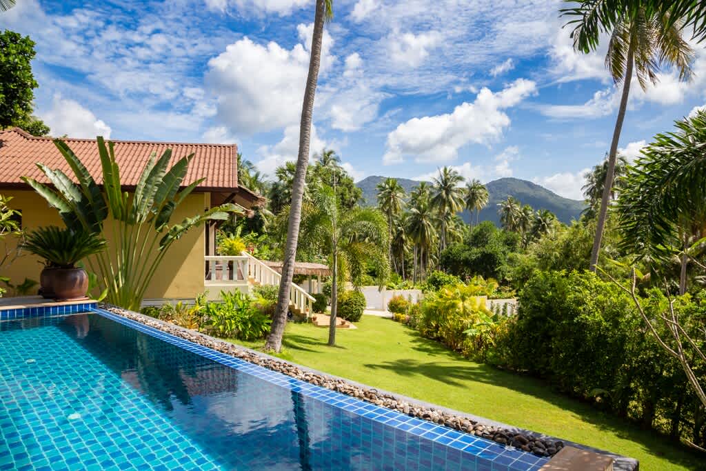 Villa Baan Sam Sao: pool & tropical garden