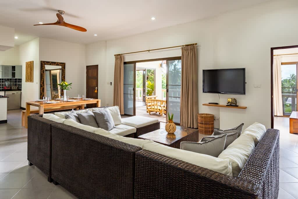 Villa Baan Sam Sao: pool & tropical garden