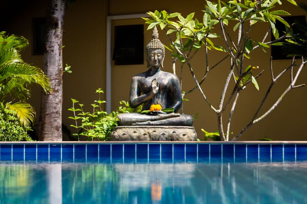 Villa Baan Sam Sao: pool & tropical garden
