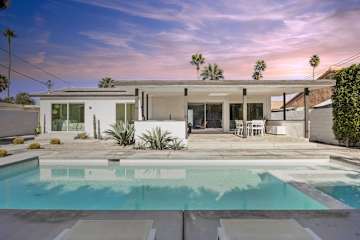 *Casa Verano