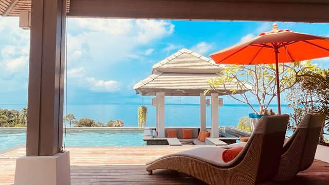 Luxury Villa Firesky beachfront and sunset