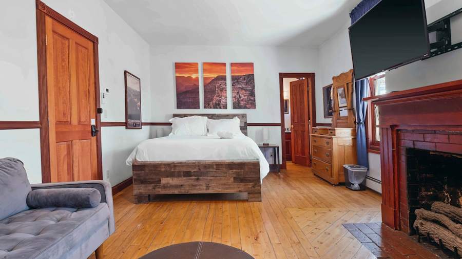 The Grand Canyon room