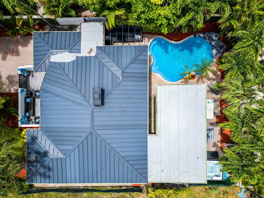 Beach Pop House: Roof and pool from above, showing the whole plot