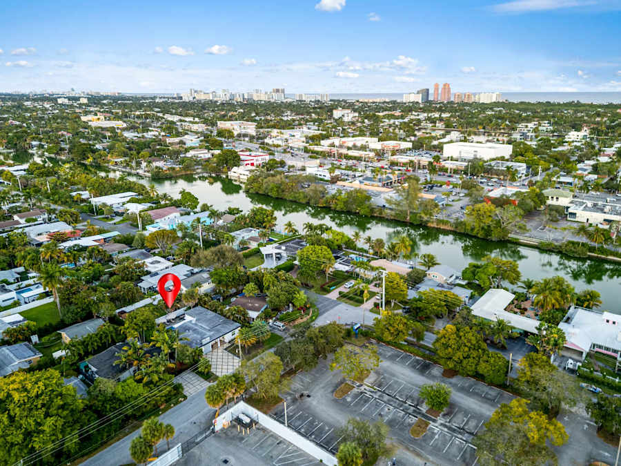 Casa Pura Vida: The neighborhood from above, with the house marked