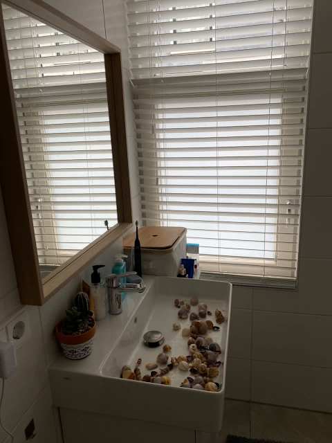 Image 2 of 10
