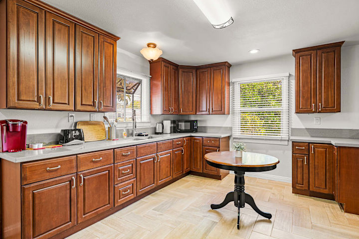Spacious Retreat w Large Kitchen & Outdoor Patio photo 5