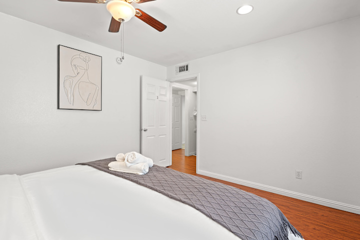 Near USC&DTLA Spacious Private Master Bedroom #3 photo 5