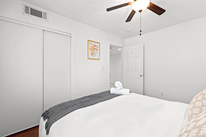 Near USC&DTLA Spacious Private Bedroom #1 photo 3