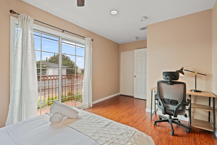 Near USC&DTLA Spacious Private Bedroom #8 photo 3
