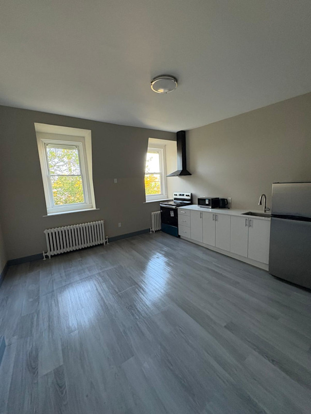 #40.4 St.Cath 1-bdrm at St Catharines — photograph 1