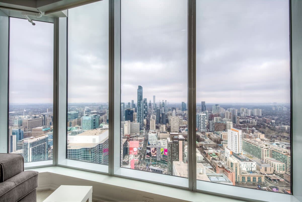 High in the Sky Hotel Style Sub Penthouse