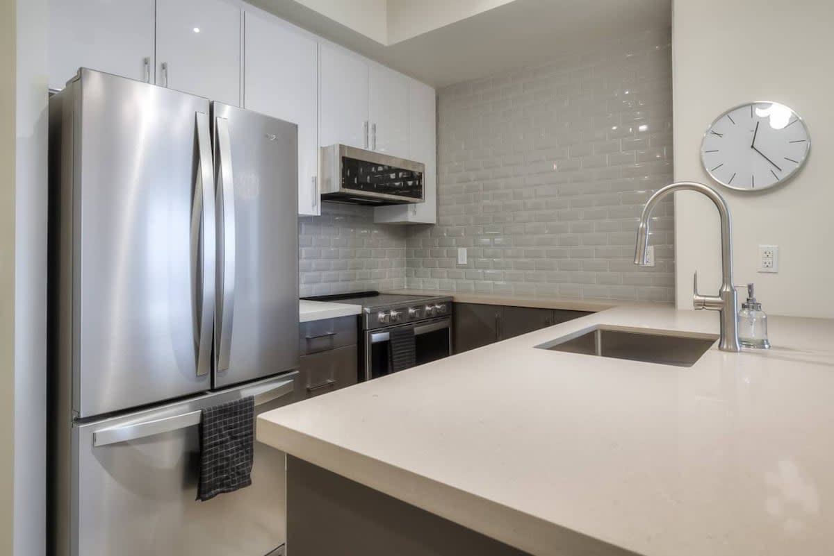 Magnificent 2BR Condo in Downtown Toronto