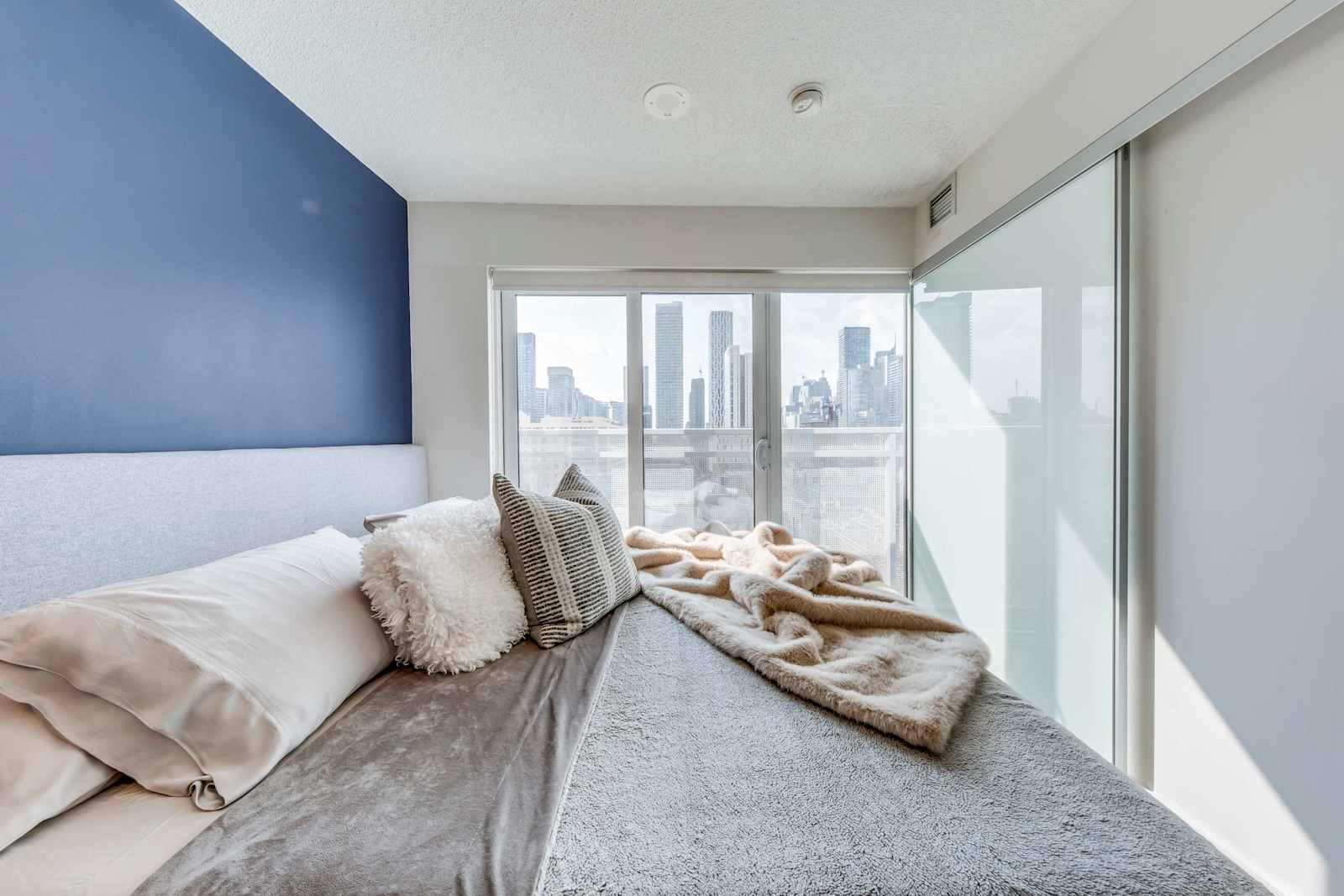 University District Decadent Condo
