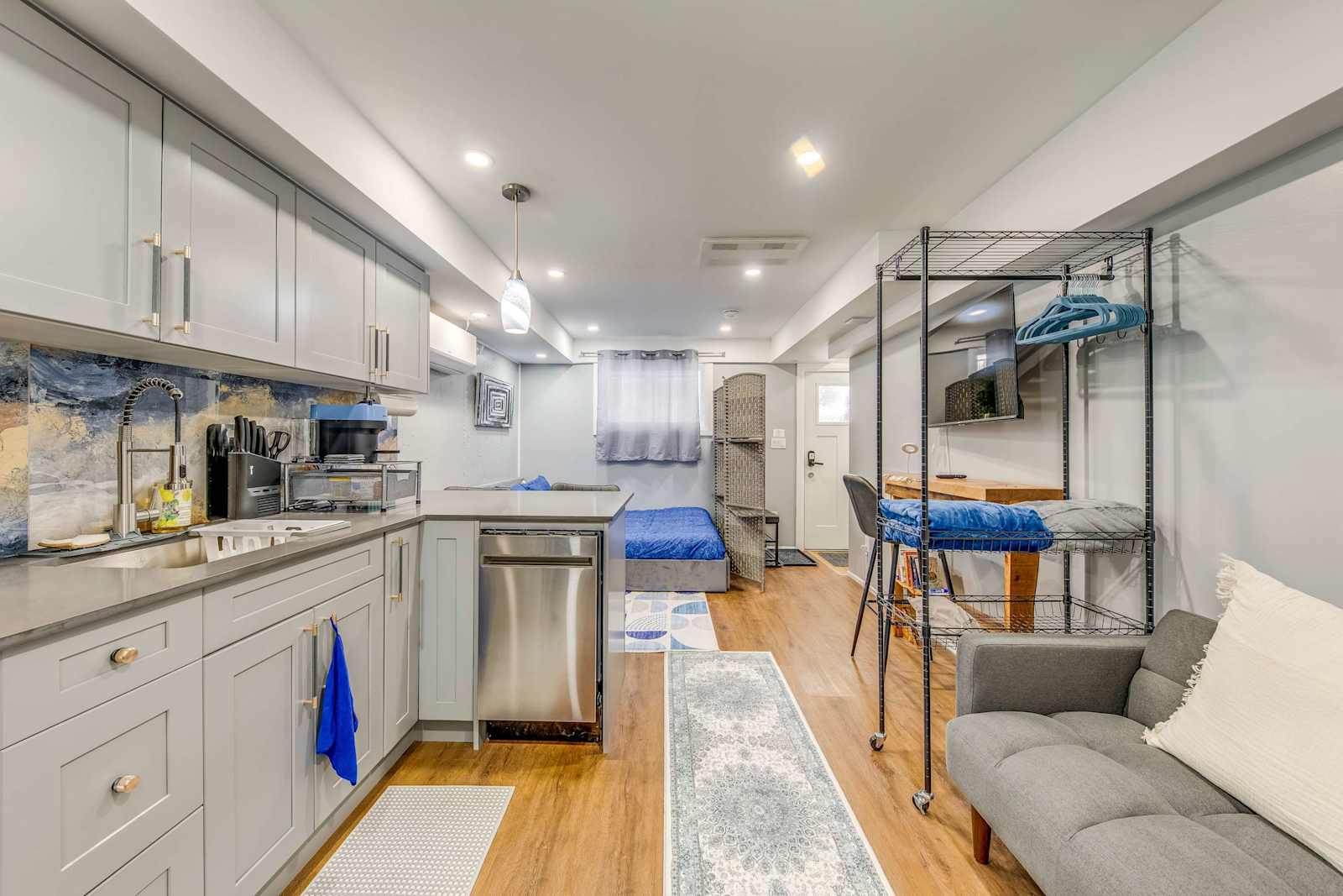 Distillery Laneway Suite