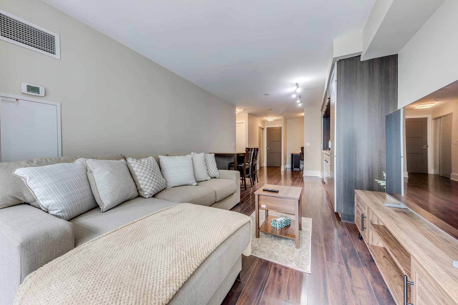 CN Serene Suite