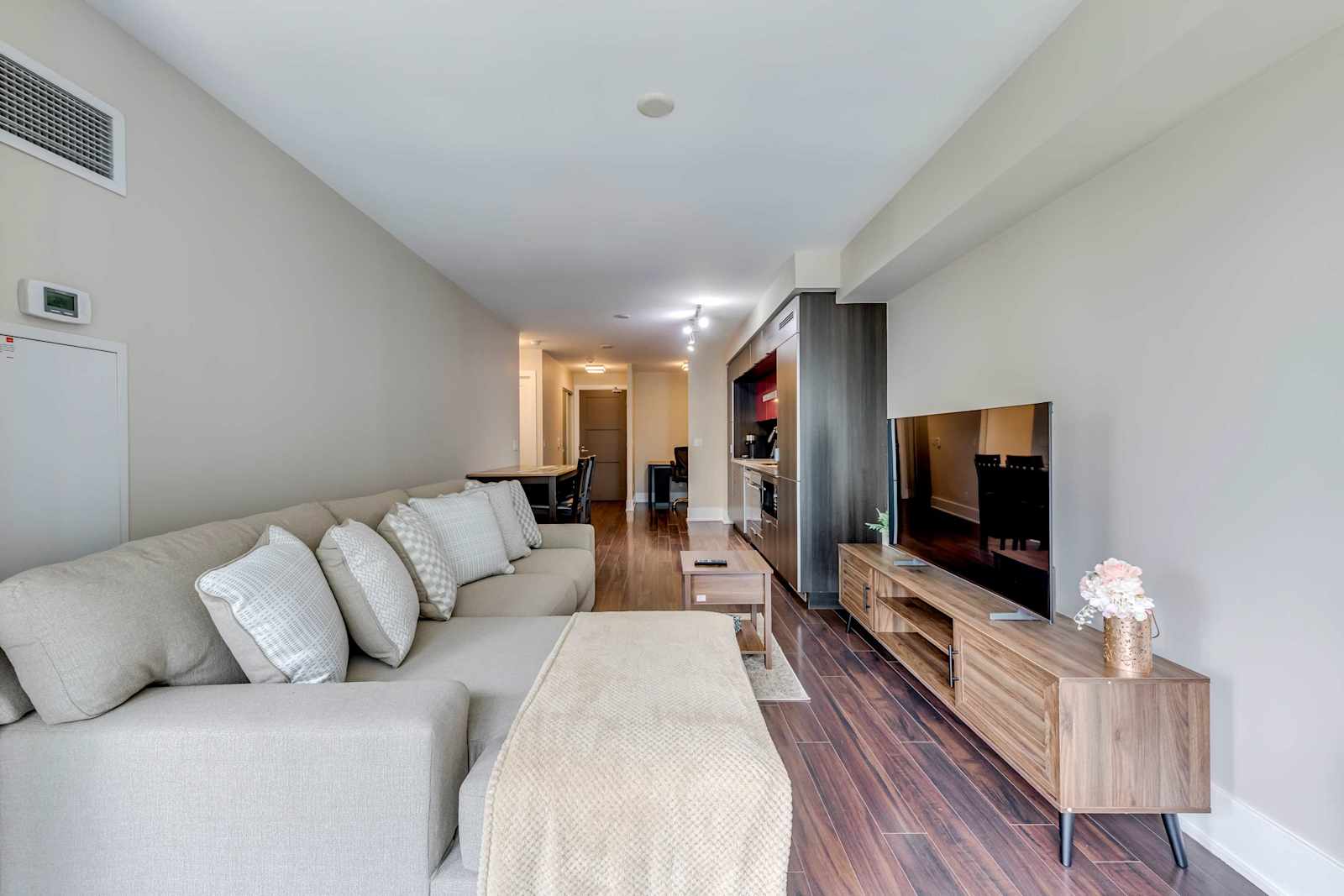 CN Serene Suite