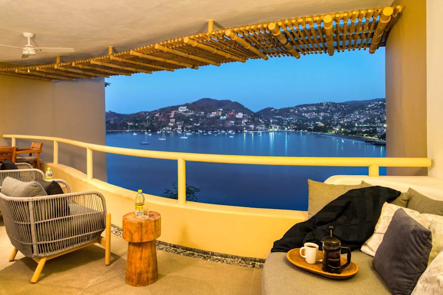 Villas KauKan 401 wake up to sunrises in bed 4