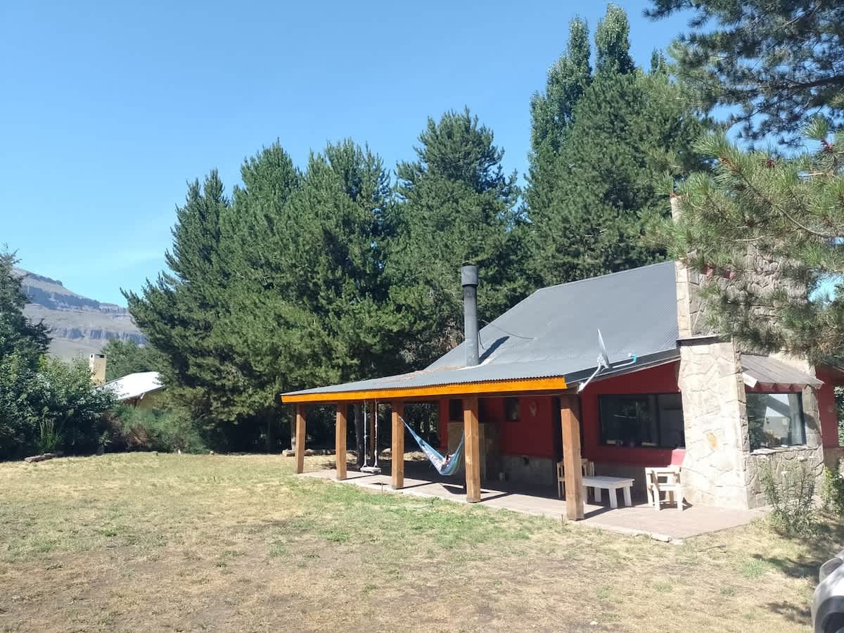 Cabin for 5 with a 2000 m2 garden in San Martin photo 1