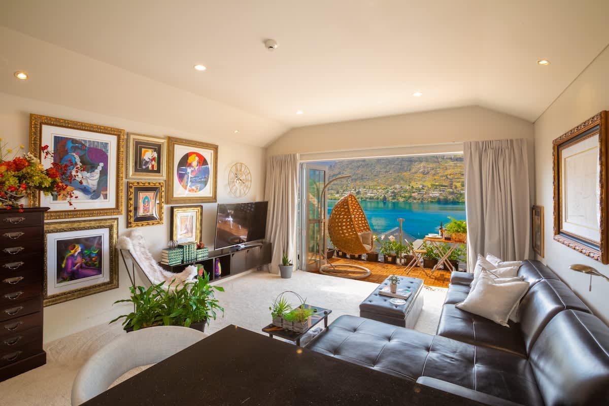 Lakefront, Mountain Views, Stylish unit photo 1