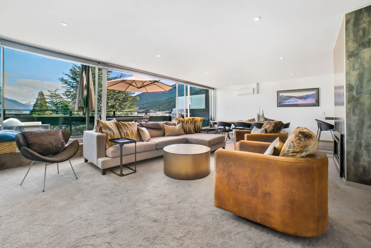 Centrally located Luxury Penthouse P2 photo 1