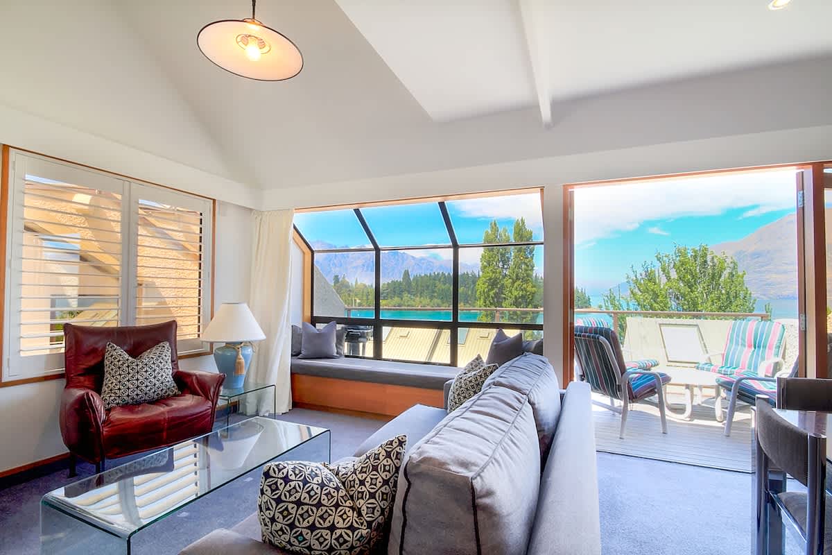 The Lodges | Lakeviews, Walk to Wharf! photo 1