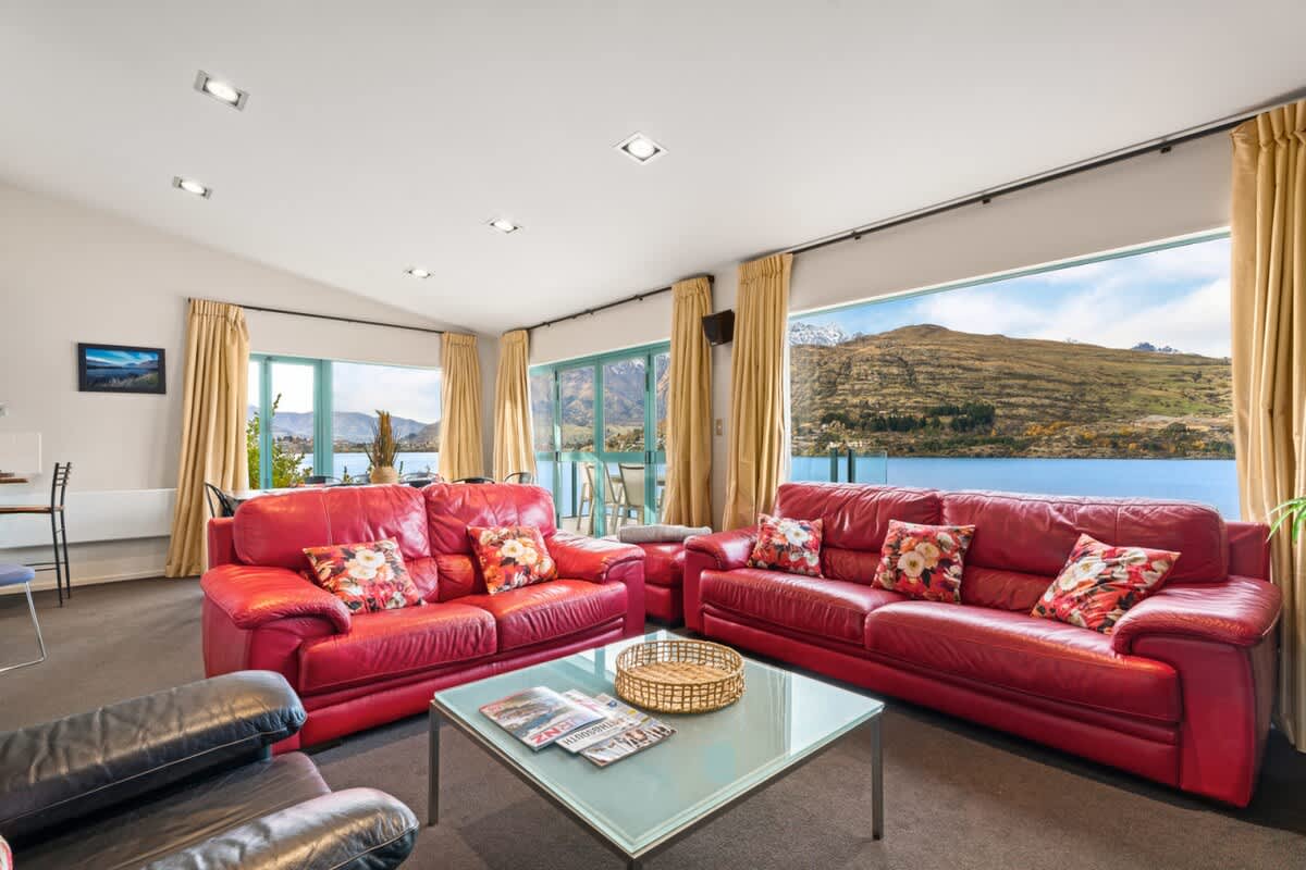 Stunning views Remarkables Retreat 1 photo 1