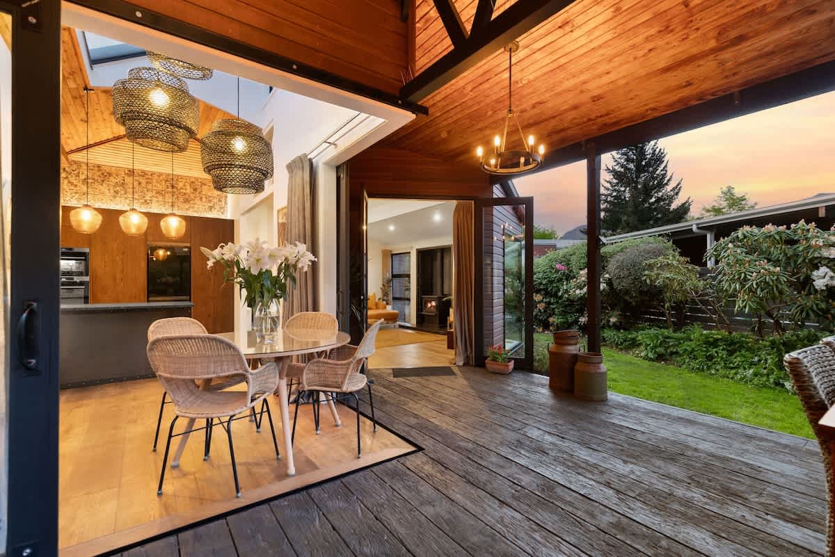 Arrowtown Luxury Escape with Hot Tub & BBQ photo 1