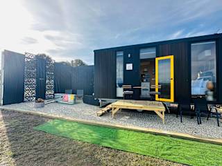Dunalley Bay Beachfront Retreat by Tiny Away photo 1