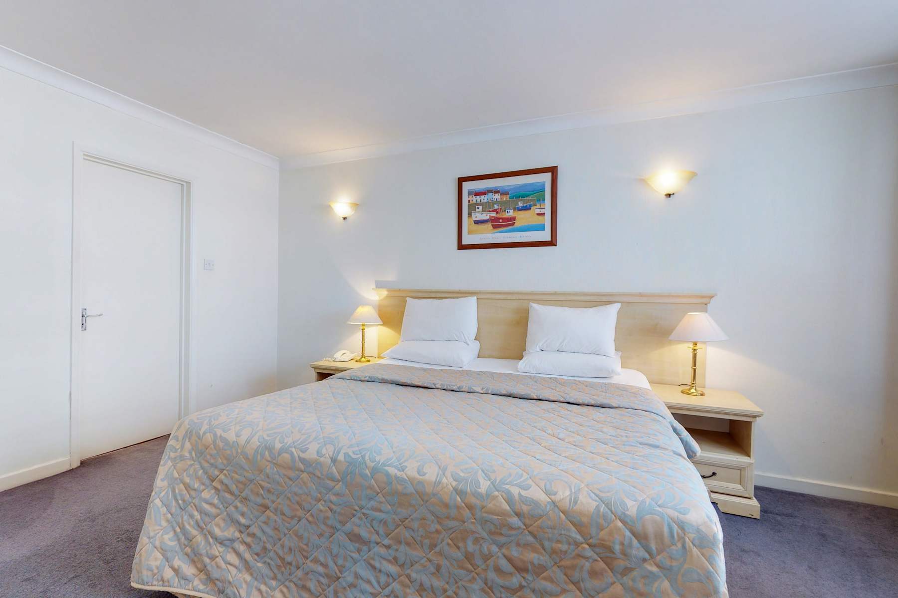 Luxury Serviced Apartment, Staffed Reception, Two Bathrooms, Large Living Room and Kitchen in the centre of Mayfair, 8 photo 1