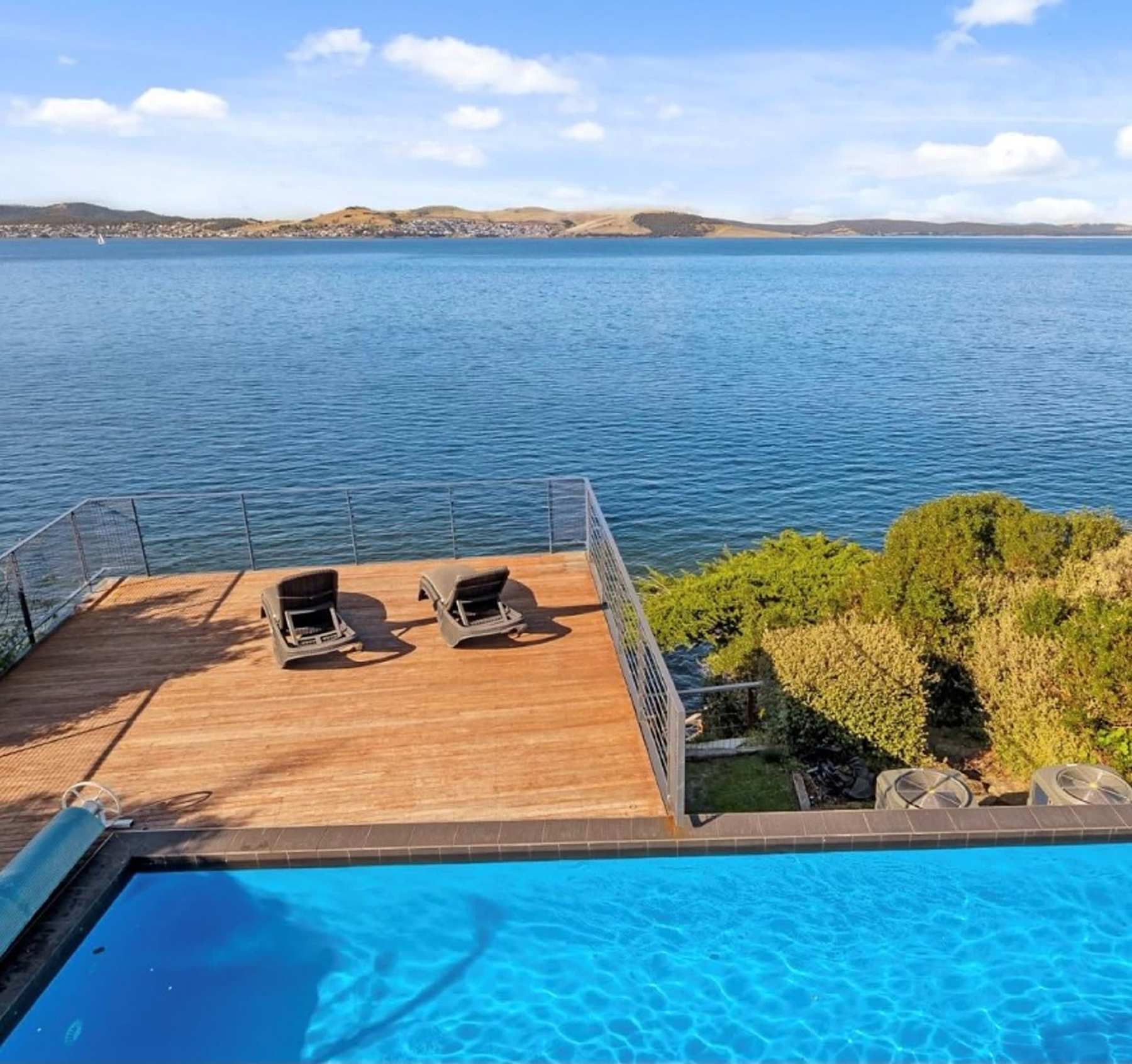 Unwind @ Prestige Cliffhouse at Sandy Bay w/ Heated Pool photo 1