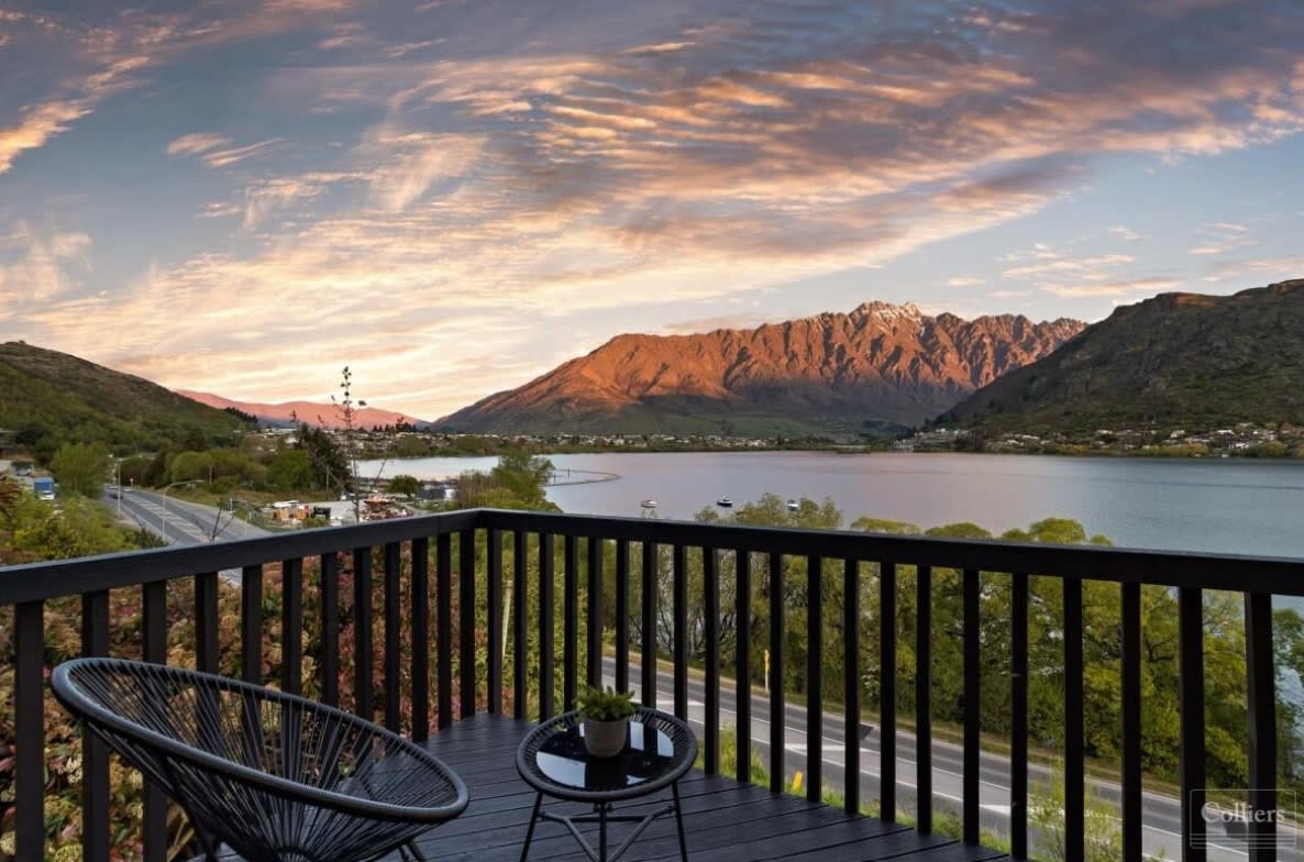 Mountain View Paradise 3 Bedroom House, Lake Views photo 1