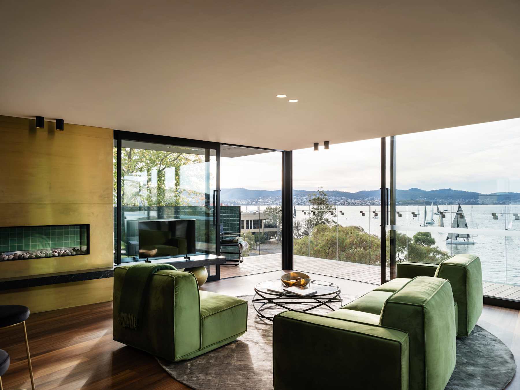 'Sydney' - Waterfront penthouse in Battery Point photo 1
