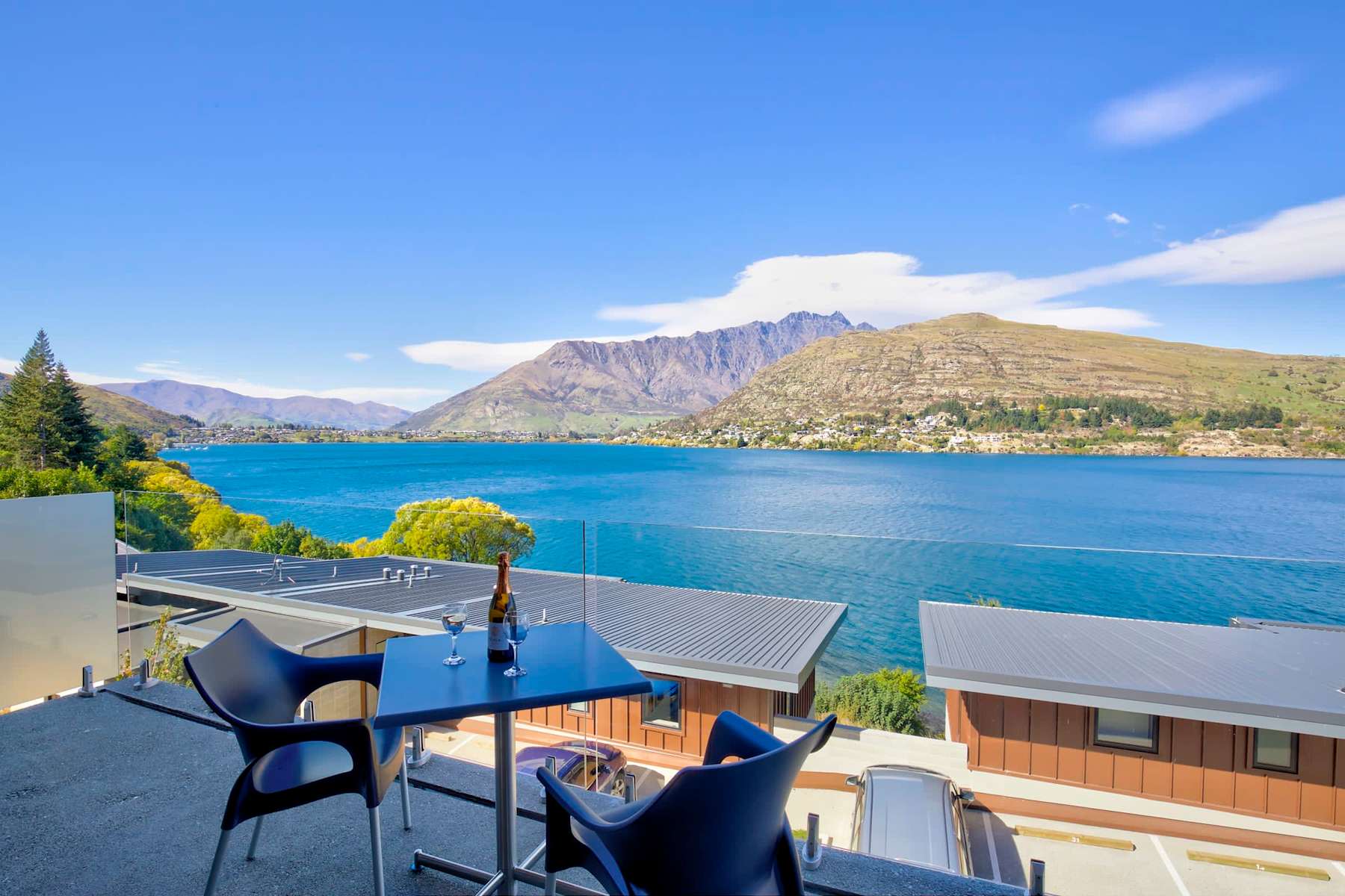 Supreme Lakefront With Jaw Dropping Views photo 1