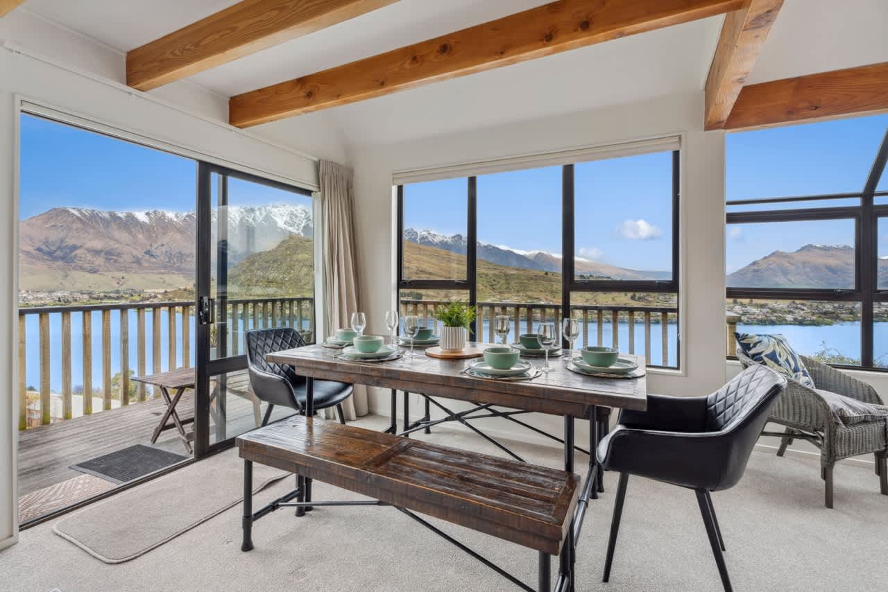 Remarkable Views on Stone Ridge! photo 1