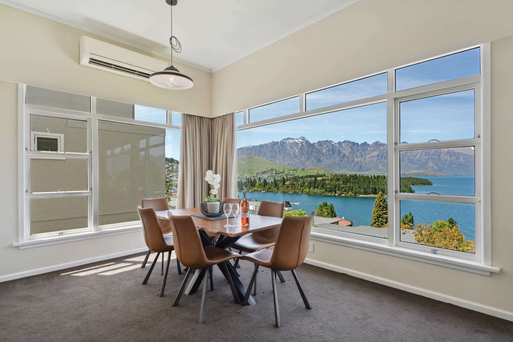 The Biggest & Best Views, 3 Bedrooms, Walk To Town photo 1