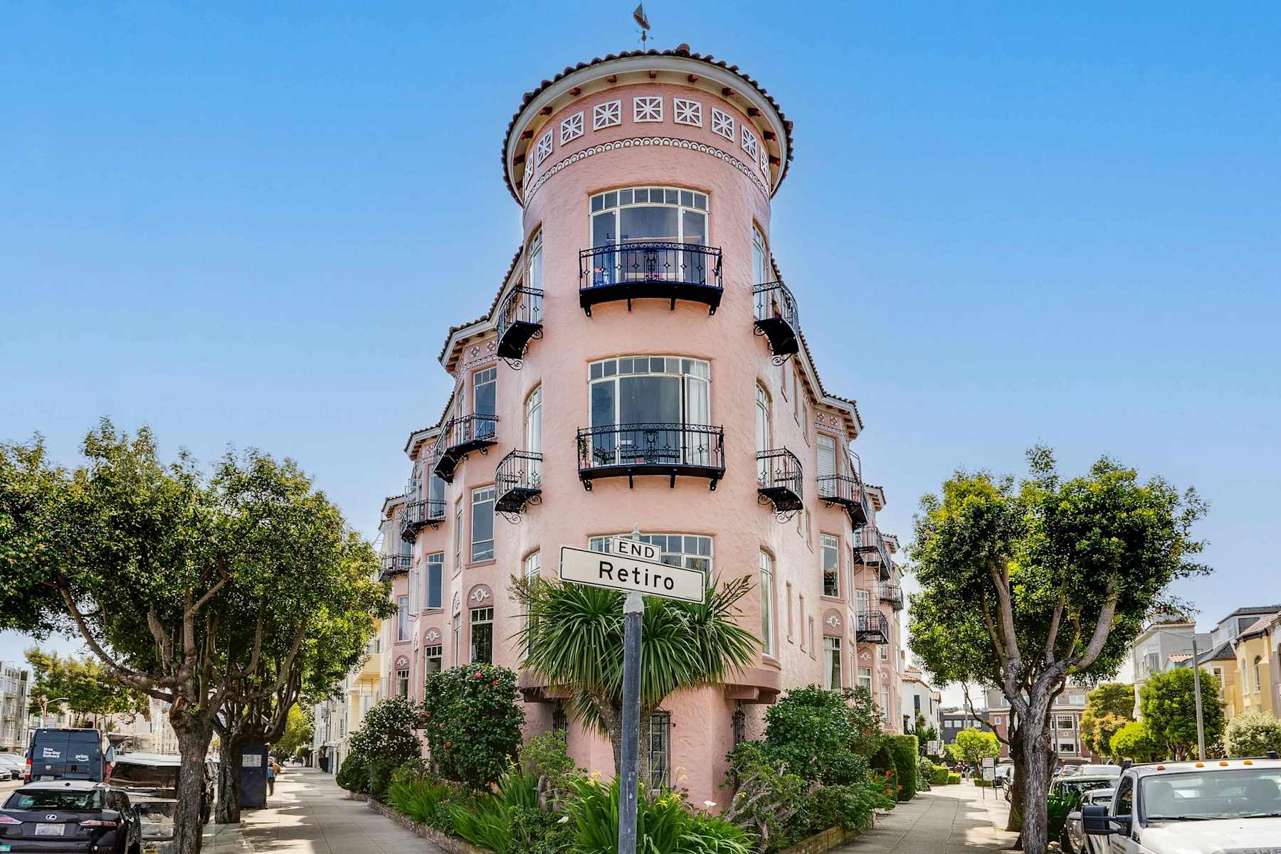 Stunning SF Top Floor Condo with Bay Views photo 1