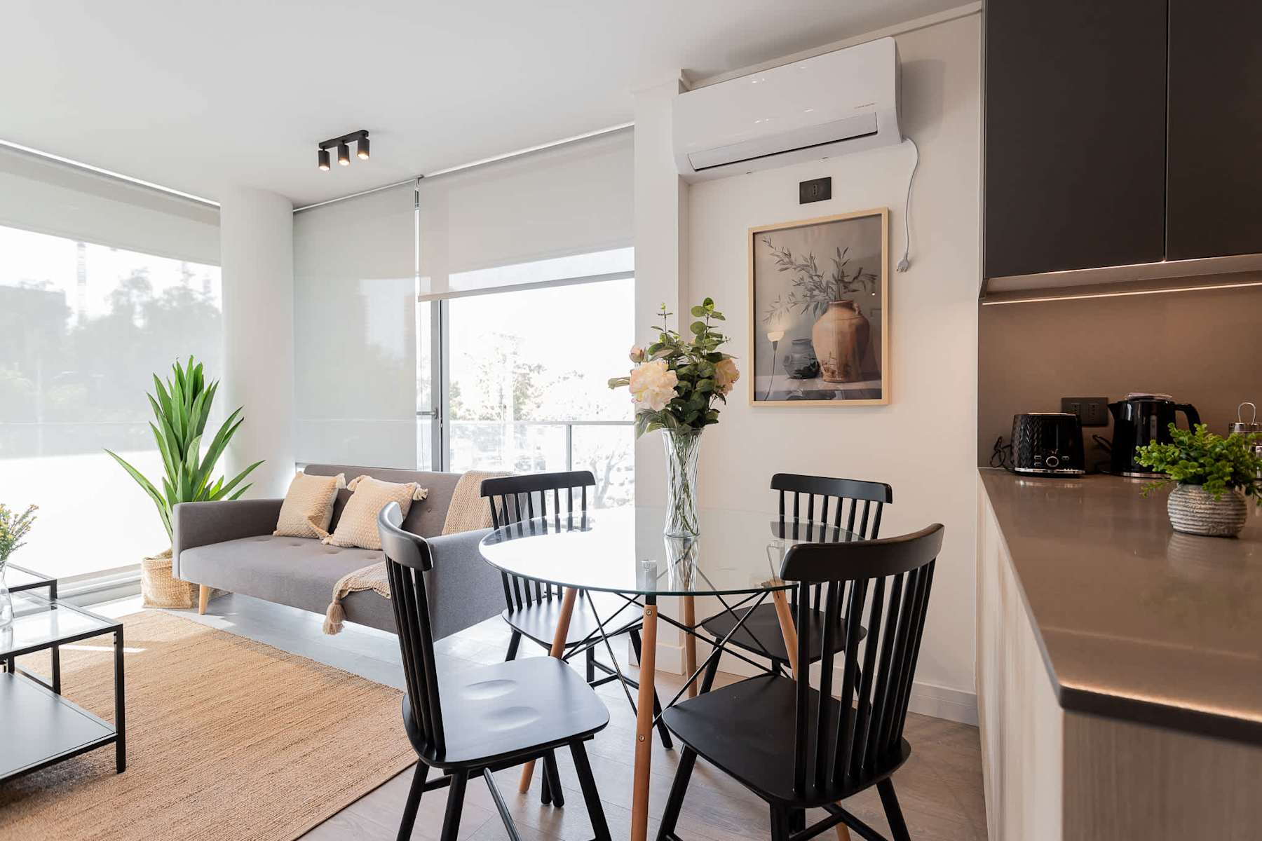 Located in the Best Area of Las Condes! 2BR2BA photo 1