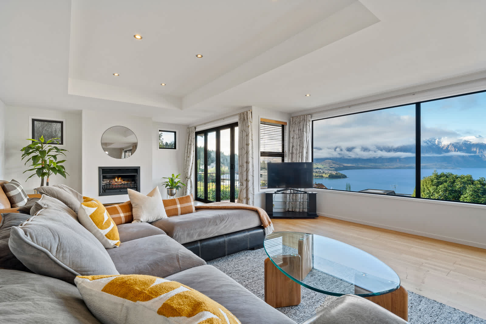 Elevated Elegance in Fernhill photo 1
