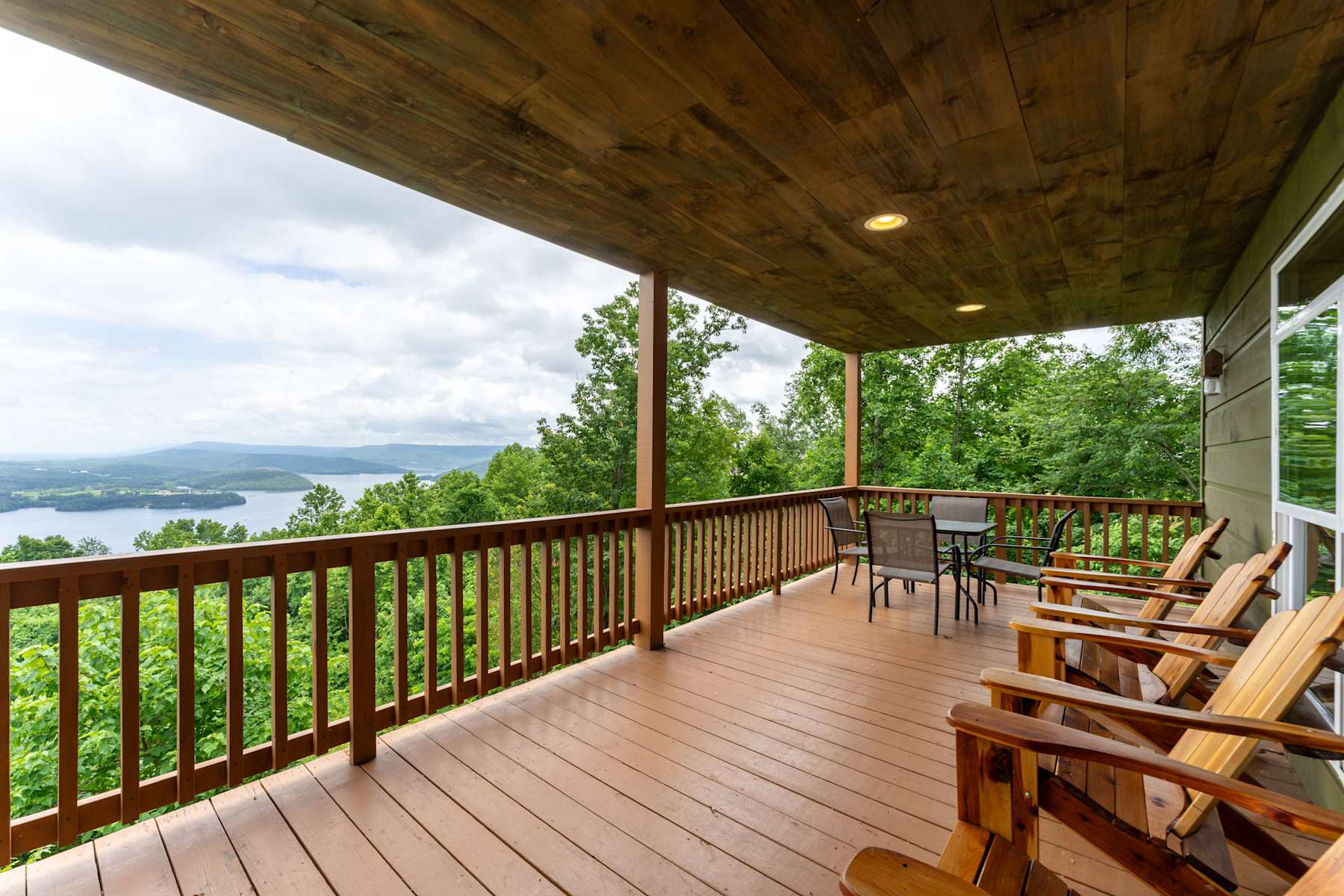Turkey Hollow cabin with a private hot tub! photo 1
