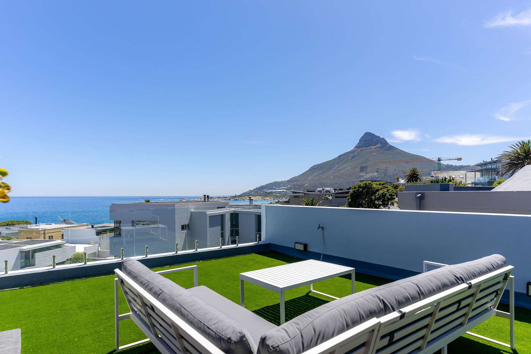 3 mins from Beach, Views, Camps Bay - Montanha Villa photo 1