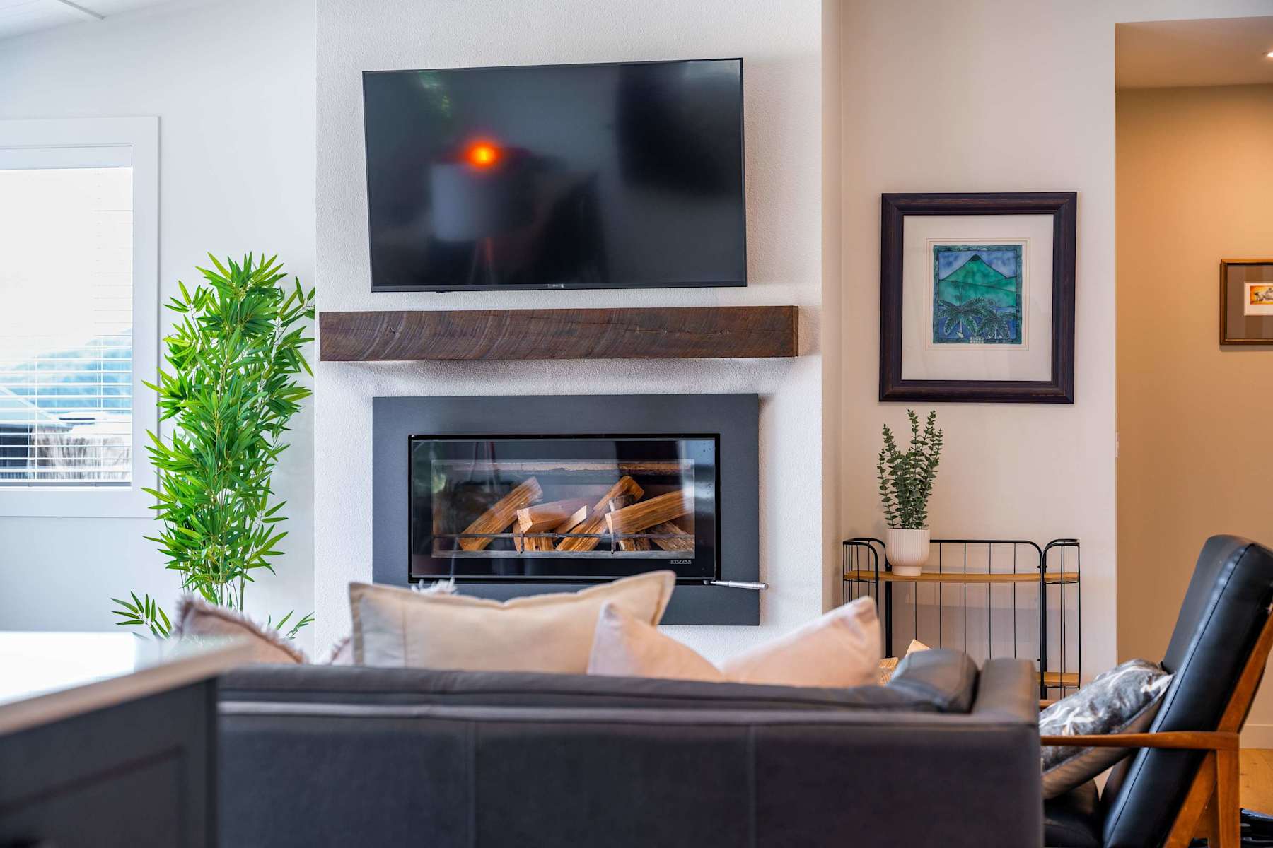 Farrant Drive Hideaway with Mountain Views photo 1
