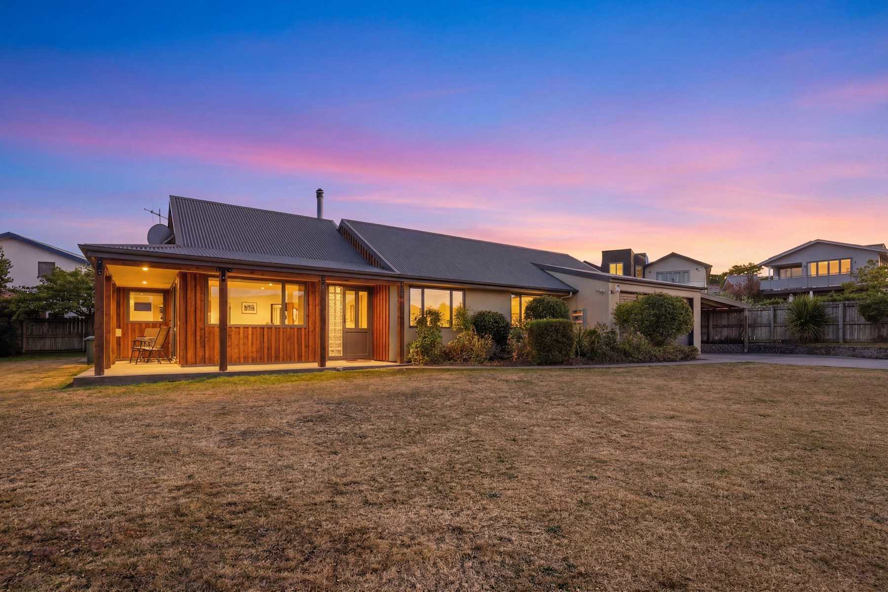 Home Sweet Home - Wanaka Getaway photo 1