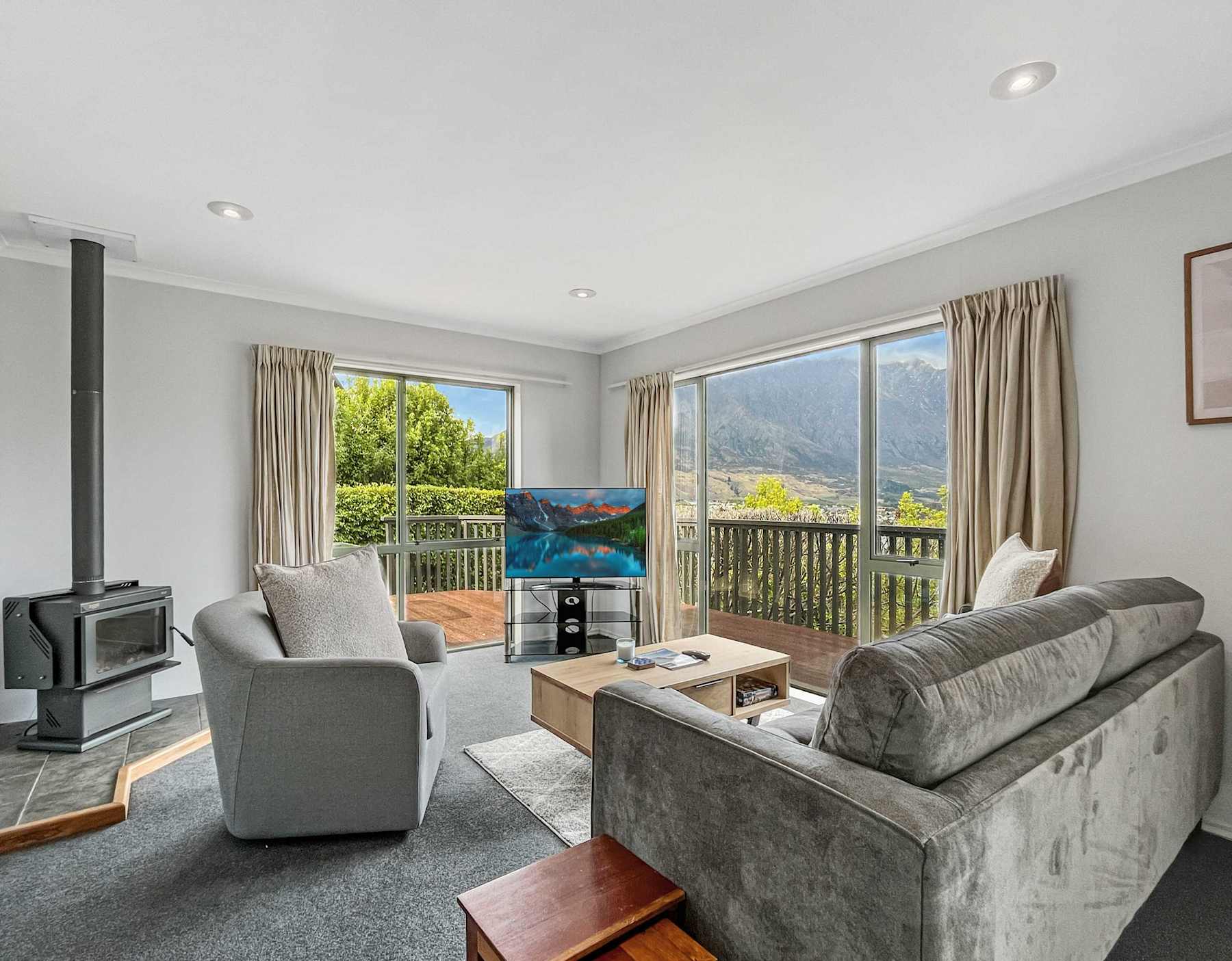 Lakeside Marina Home, Views and Near Airport photo 1