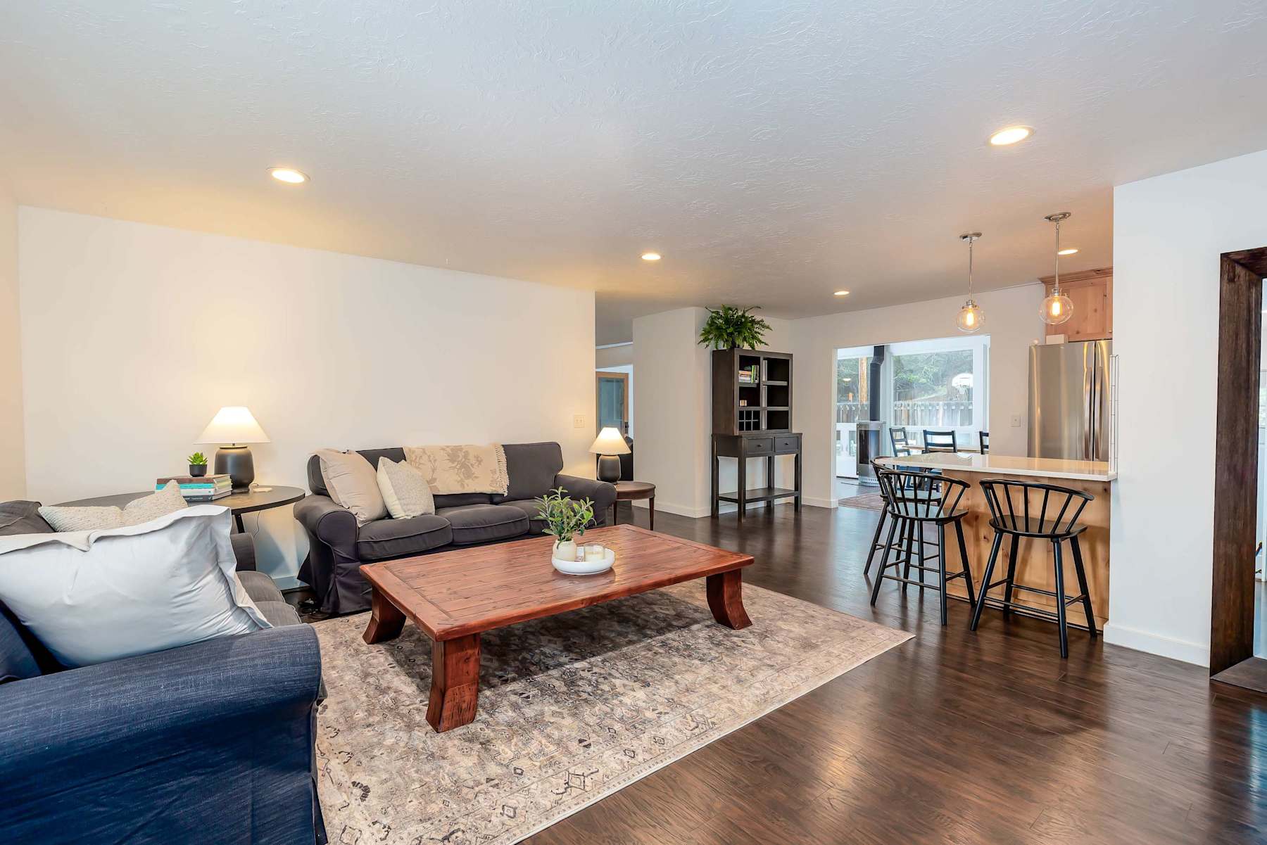 Central Bend Gem: Pet-Friendly House w/ Fenced Yard photo 1