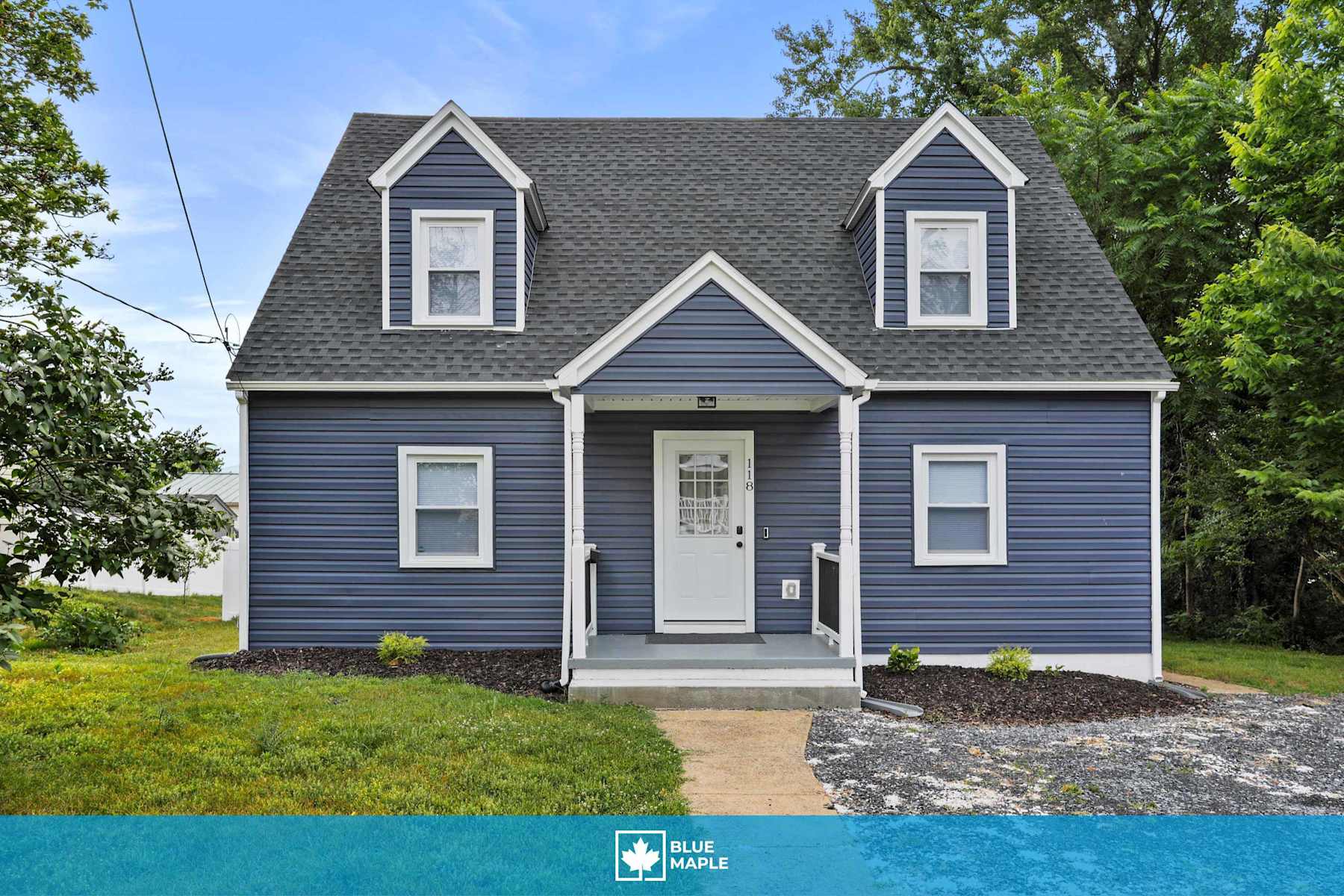 Cozy w Fenced Yard, Games & Walkable to Luray! photo 1